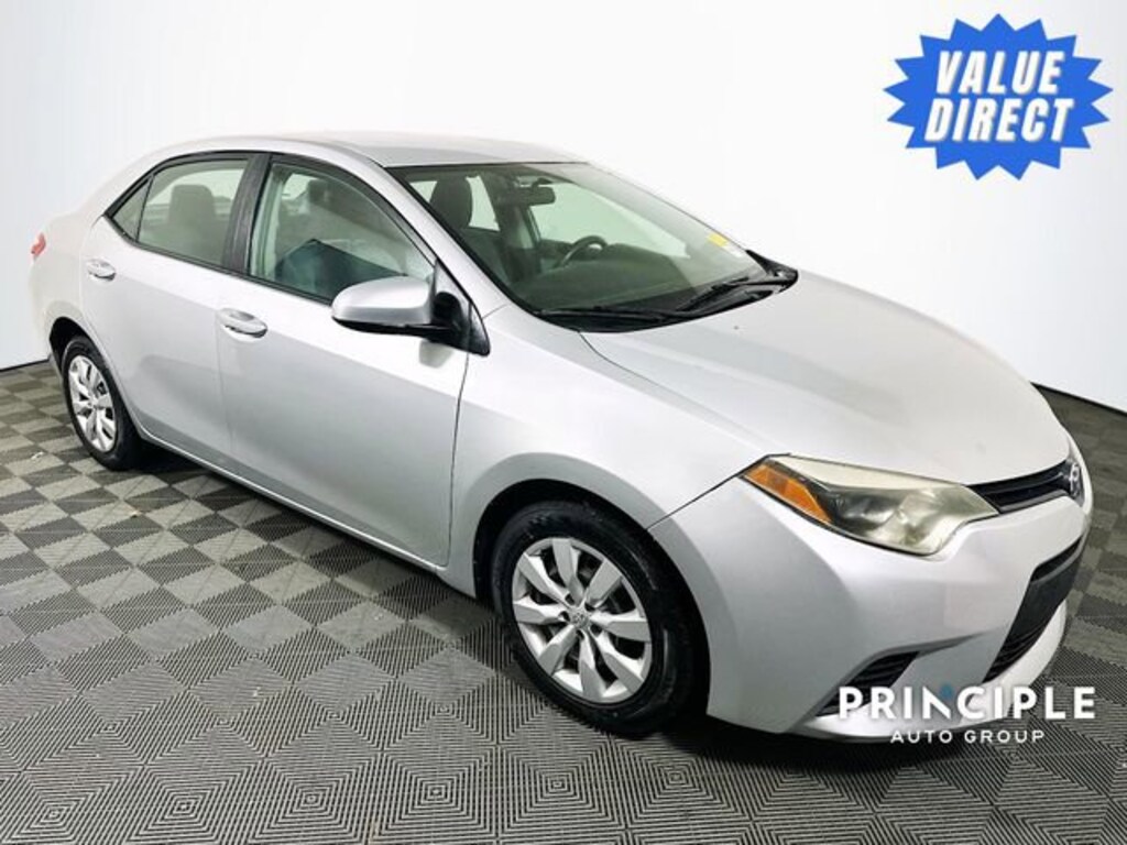 Used 2015 Toyota Corolla LE Sedan