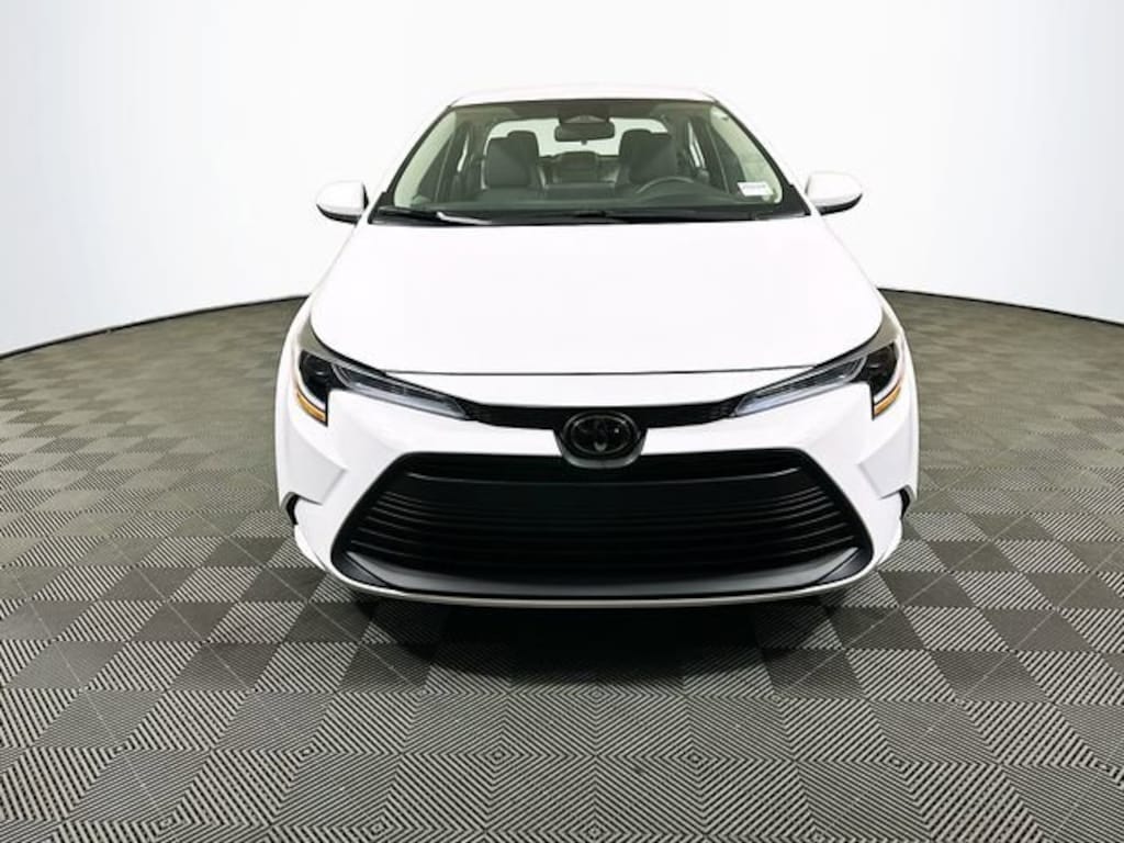 Certified 2025 Toyota Corolla LE Sedan