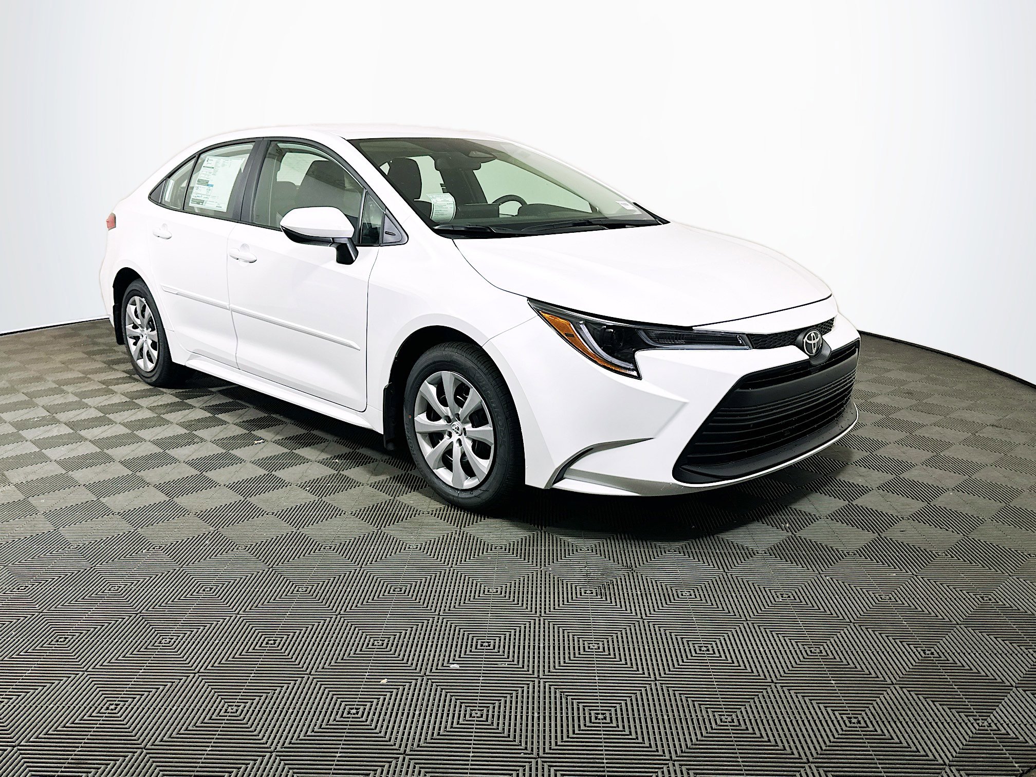 2026 Toyota Corolla LE CVT's photo