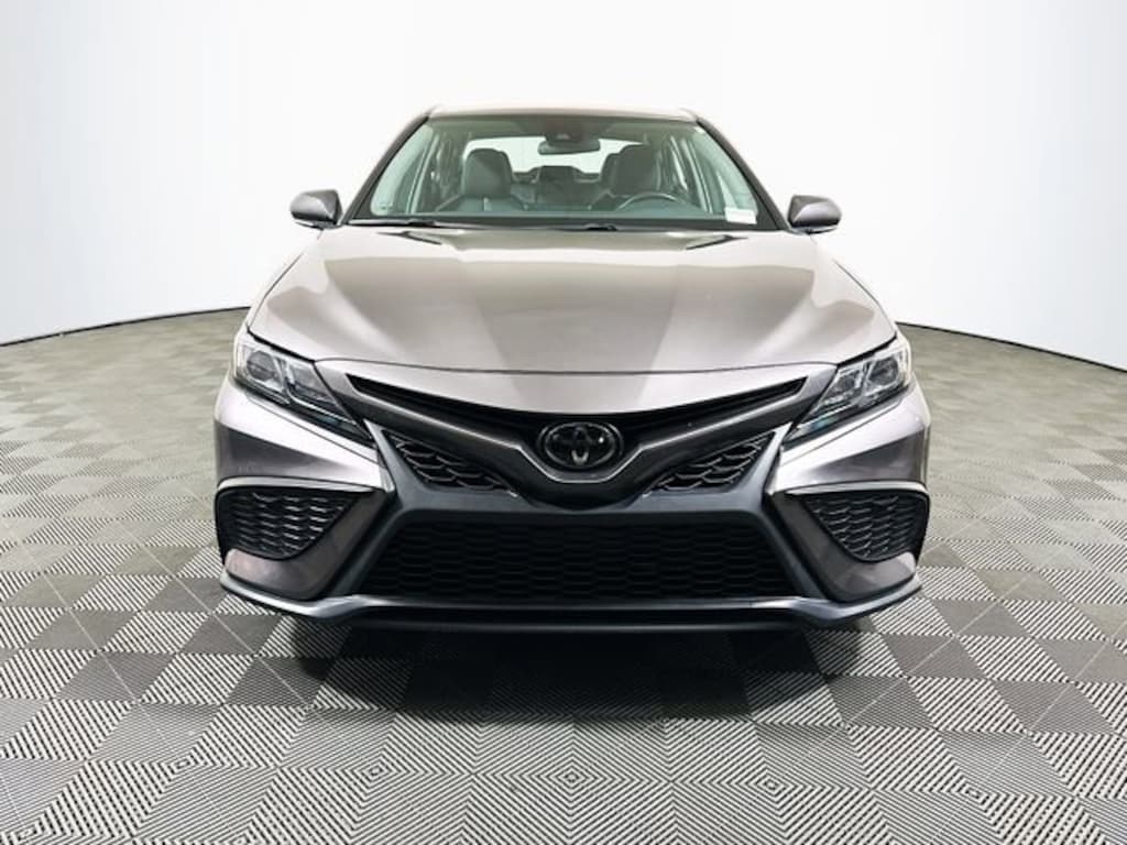 Used 2023 Toyota Camry SE Sedan