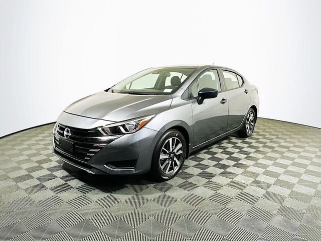 2024 Nissan Versa 1.6 S photo 3