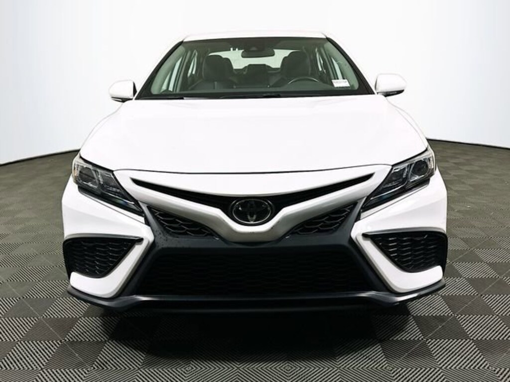 Used 2024 Toyota Camry SE Sedan