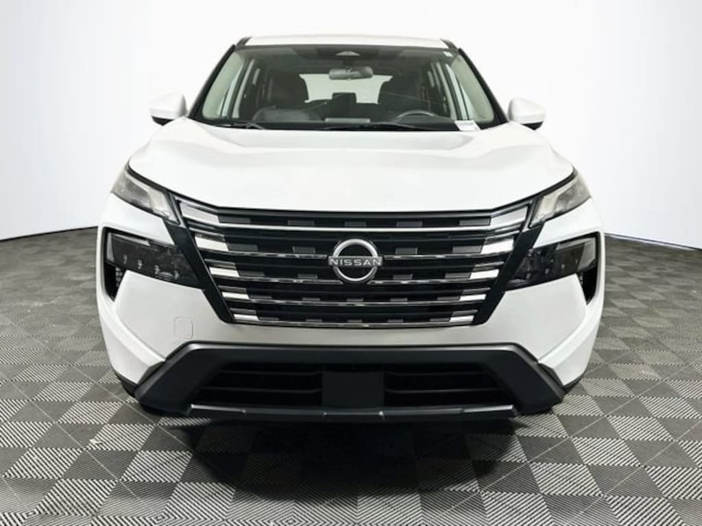 Used 2024 Nissan Rogue SV SUV