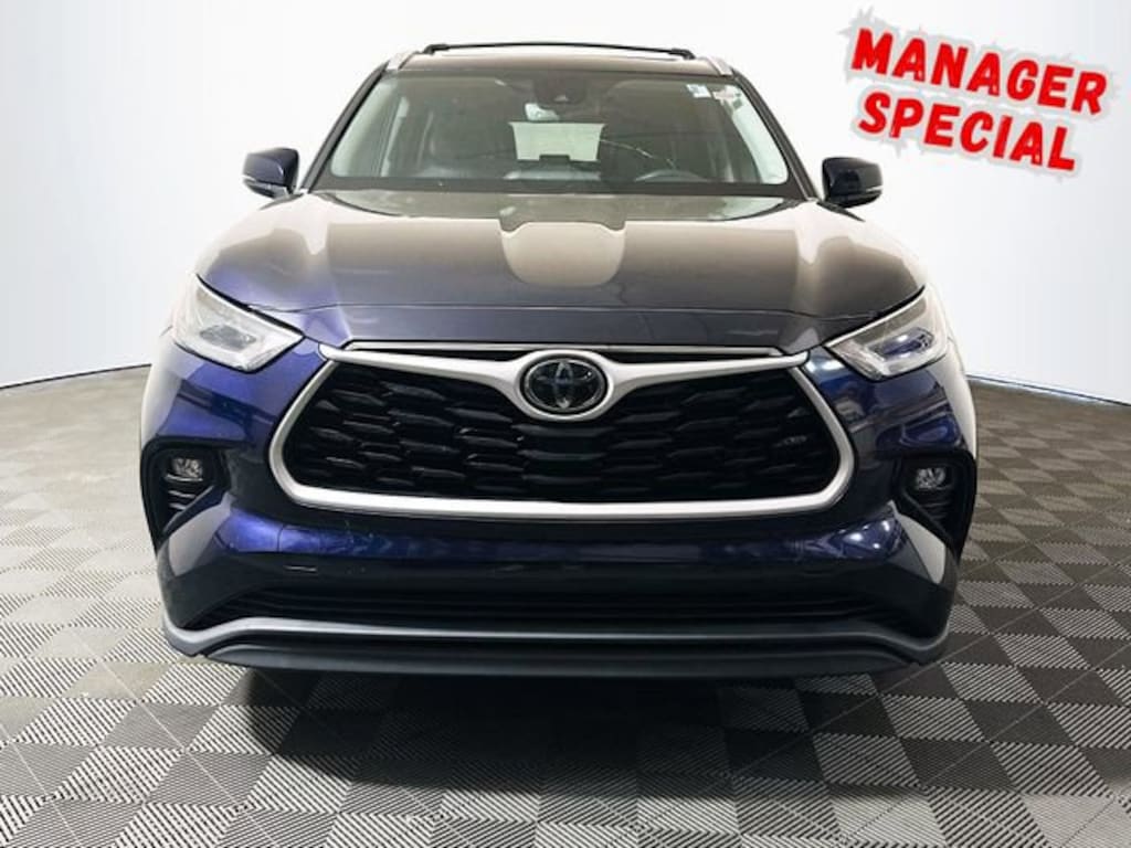 Used 2022 Toyota Highlander XLE SUV