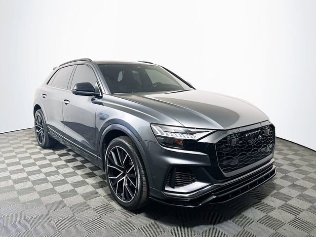 2022 Audi SQ8 Prestige's photo