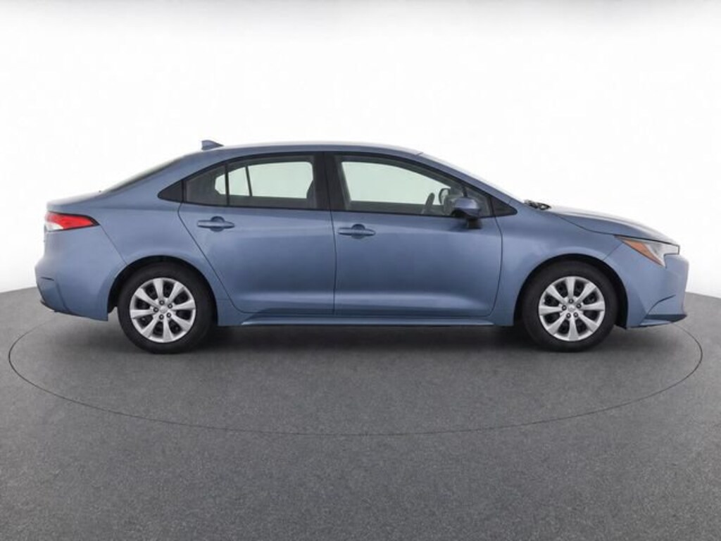 Used 2021 Toyota Corolla LE Sedan