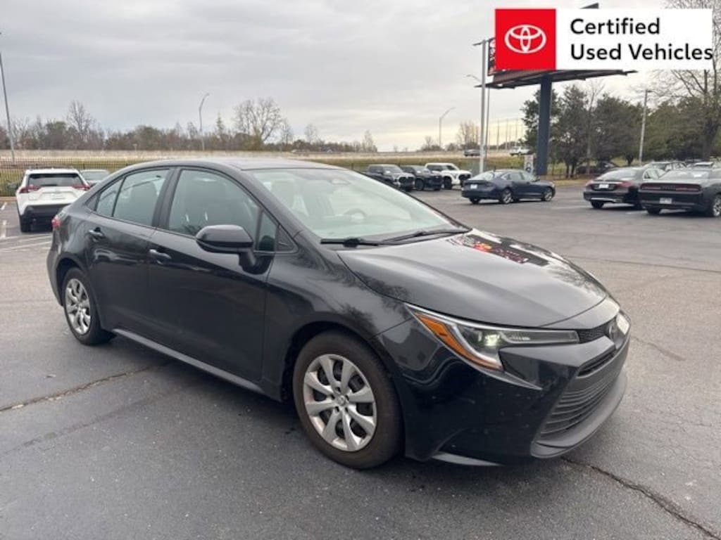 Used 2023 Toyota Corolla LE Sedan