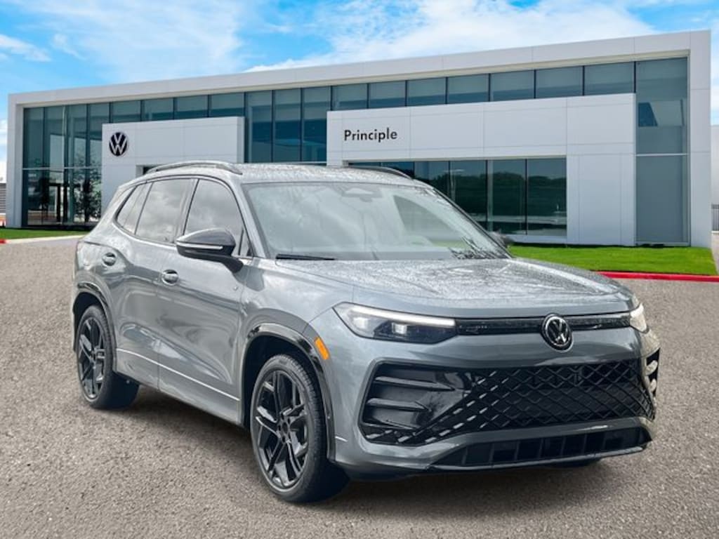 New 2026 Volkswagen Tiguan 2.0T SE SUV