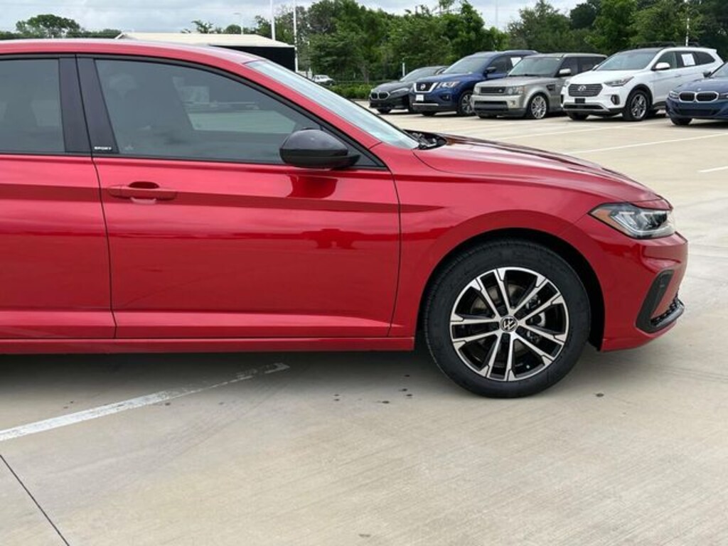 New 2025 Volkswagen Jetta 1.5T Sport Sedan