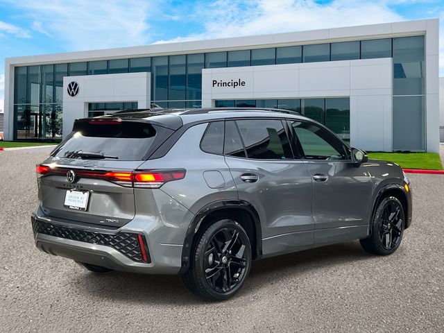 2026 Volkswagen Tiguan SE R-Line Black photo 2