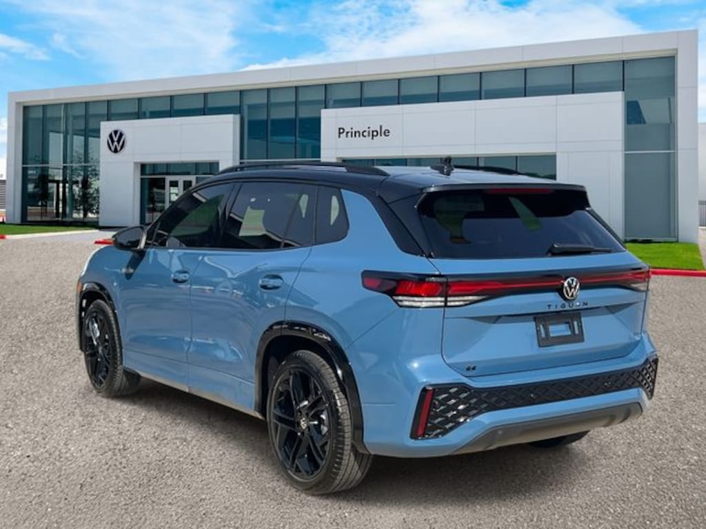 New 2026 Volkswagen Tiguan 2.0T SE SUV