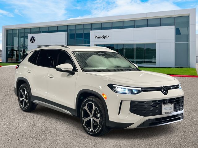 2026 Volkswagen Tiguan SE photo 2