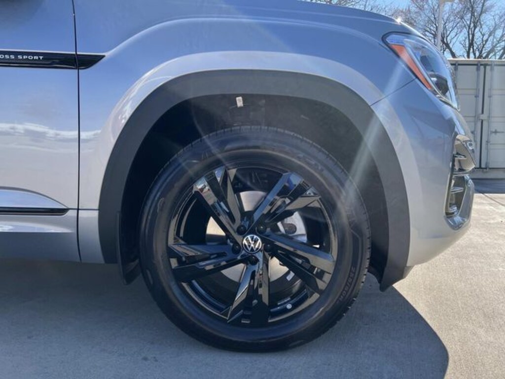 New 2026 Volkswagen Atlas Cross Sport 2.0T SEL R-Line Black SUV
