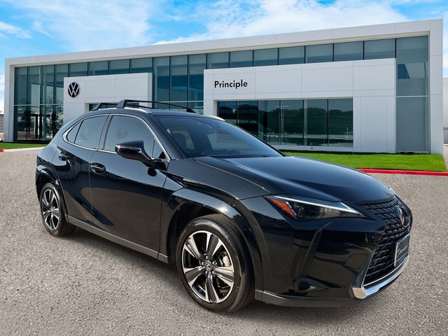 2023 Lexus UX 250h Premium photo 3