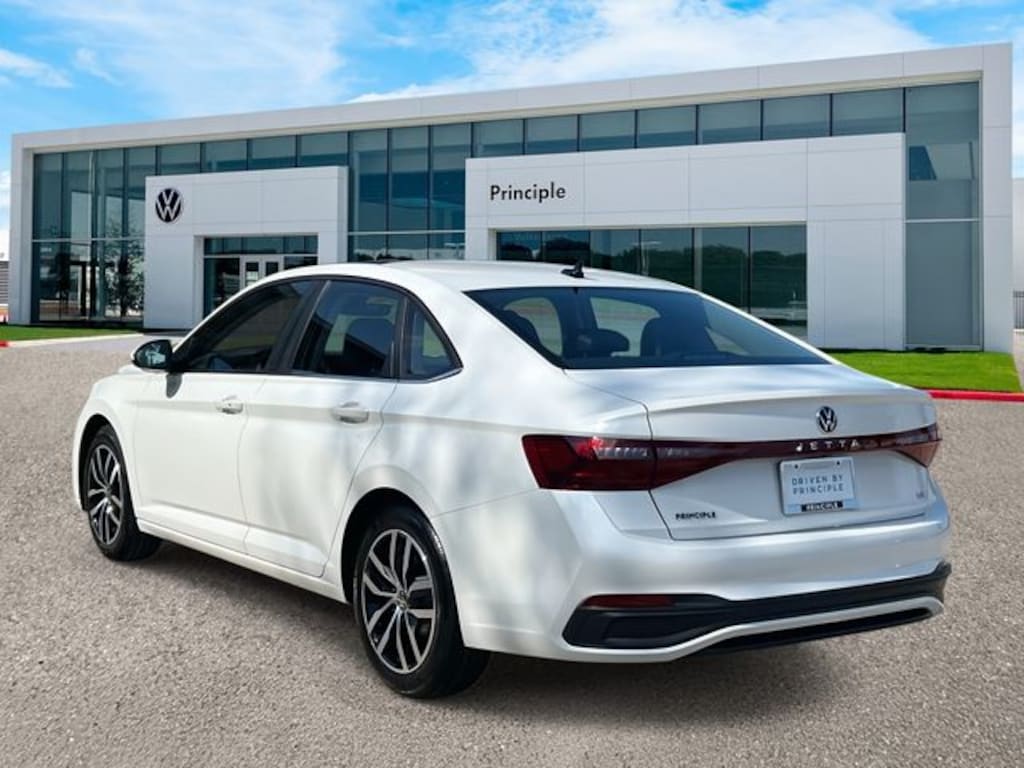 New 2026 Volkswagen Jetta 1.5T SE Sedan