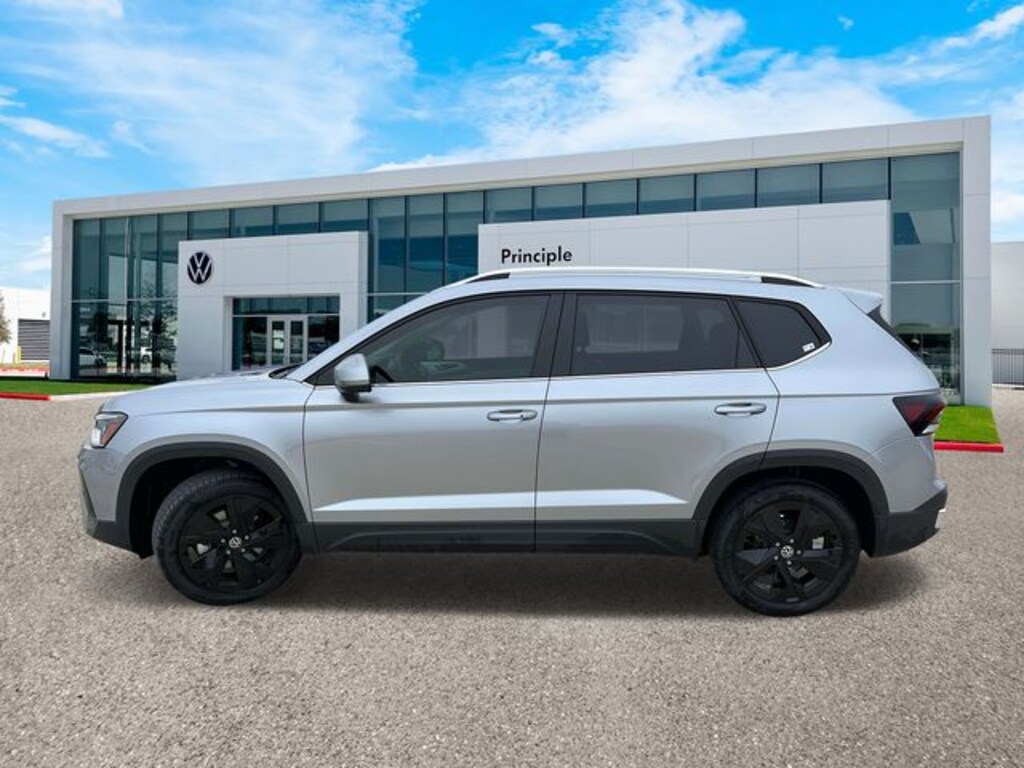 New 2025 Volkswagen Taos 1.5T SE SUV