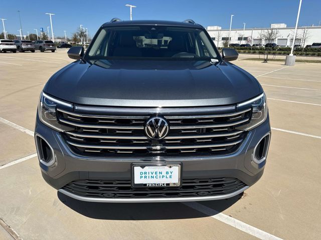 2025 Volkswagen Atlas SEL photo 2