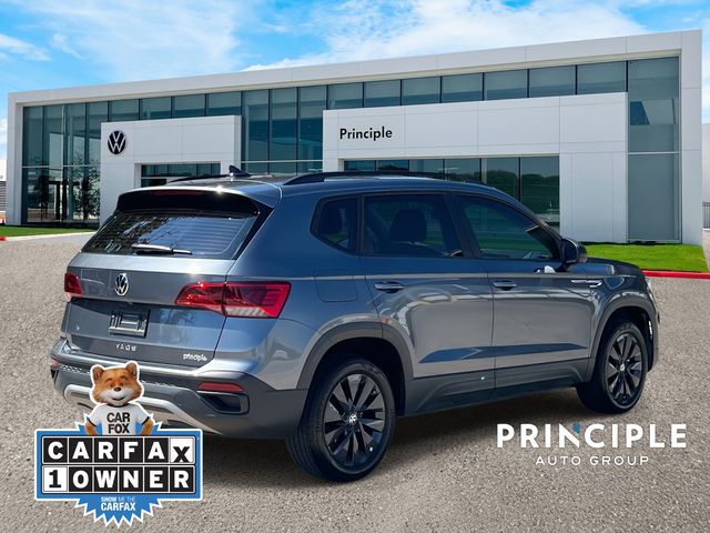 2022 Volkswagen Taos S photo 3