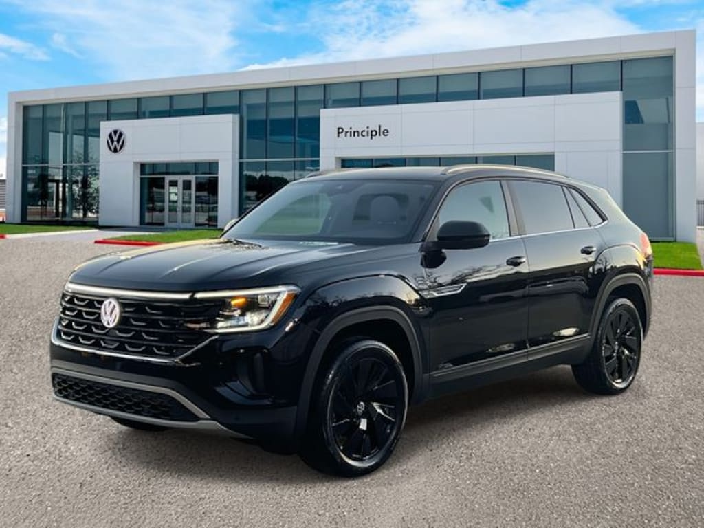 New 2026 Volkswagen Atlas Cross Sport 2.0T SE w/Technology SUV