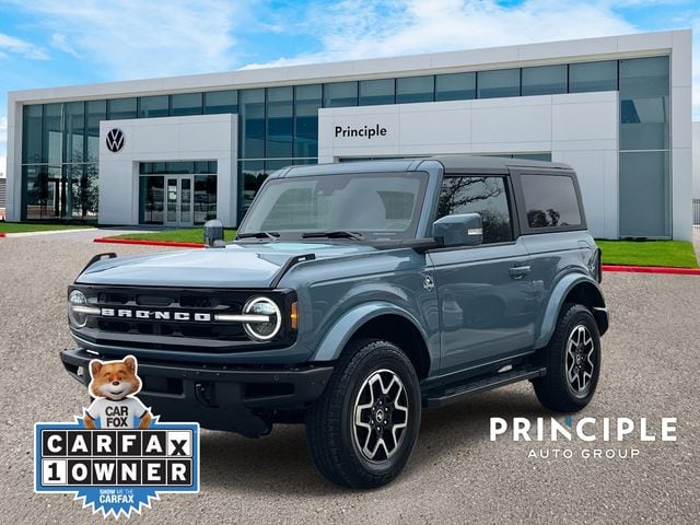 2022 Ford Bronco 2-Door Outer Banks's photo