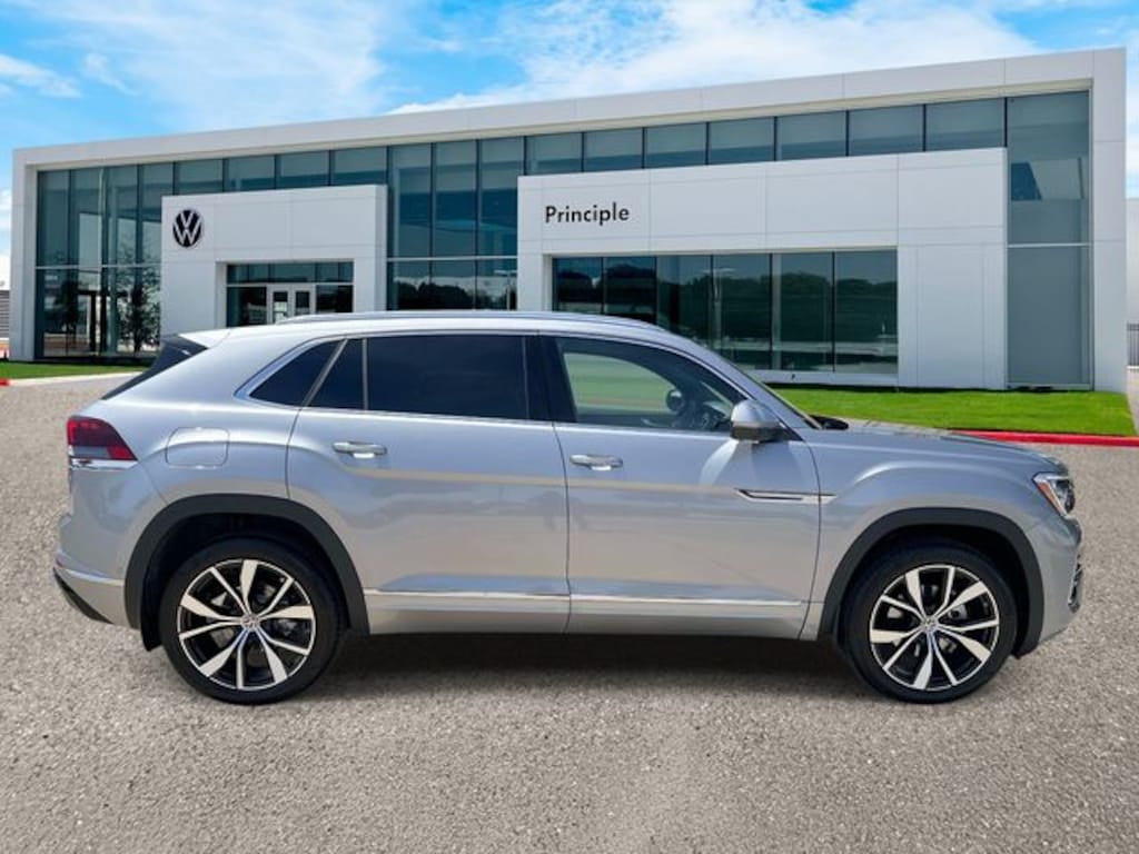 New 2026 Volkswagen Atlas Cross Sport 2.0T SEL Premium R-Line SUV
