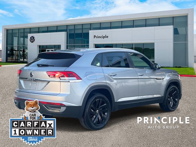 2023 Volkswagen Atlas Cross Sport SE Technology photo 2