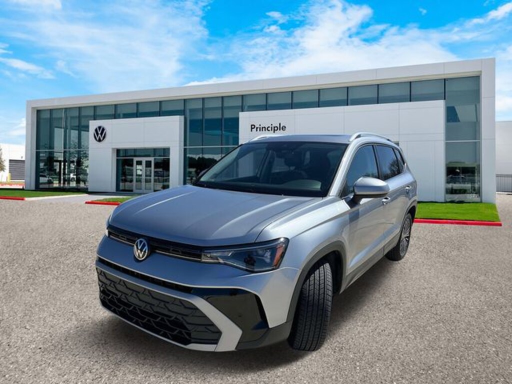 New 2025 Volkswagen Taos 1.5T SE SUV