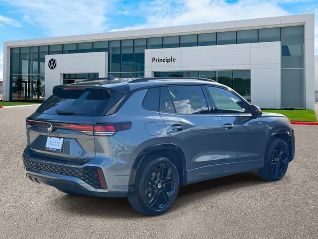 New 2025 Volkswagen Tiguan 2.0T SE R-Line Black SUV