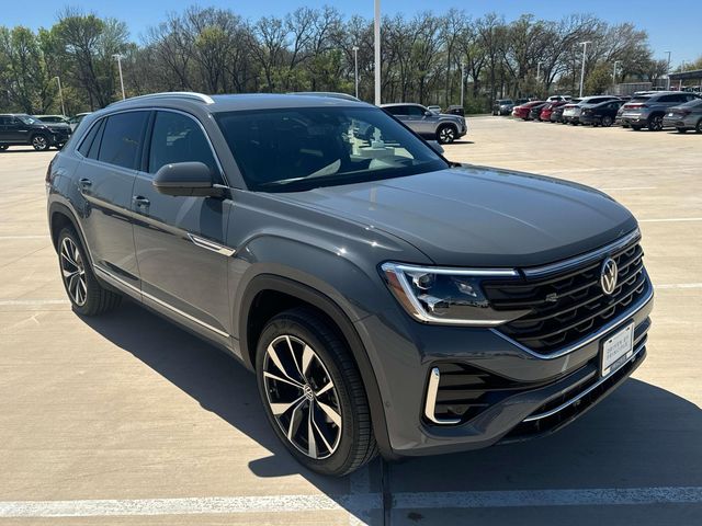 2025 Volkswagen Atlas Cross Sport SEL Premium R-Line photo 3
