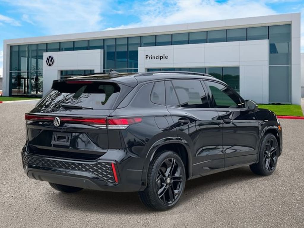 New 2026 Volkswagen Tiguan 2.0T SE R-Line Black SUV