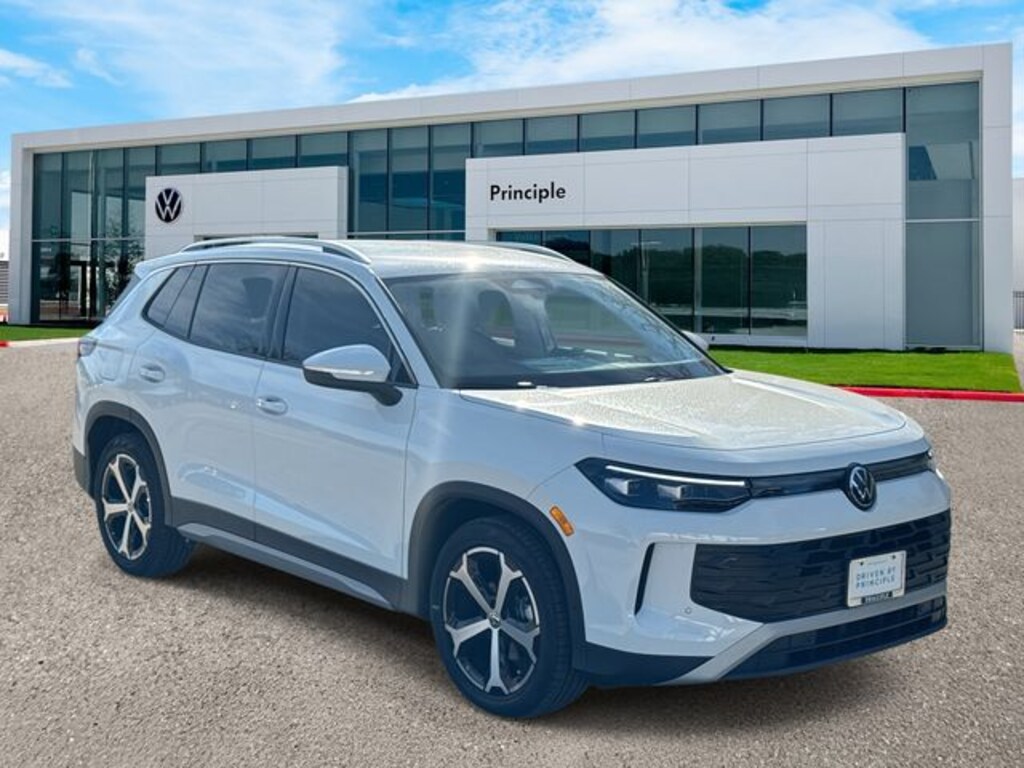 New 2026 Volkswagen Tiguan 2.0T SE SUV