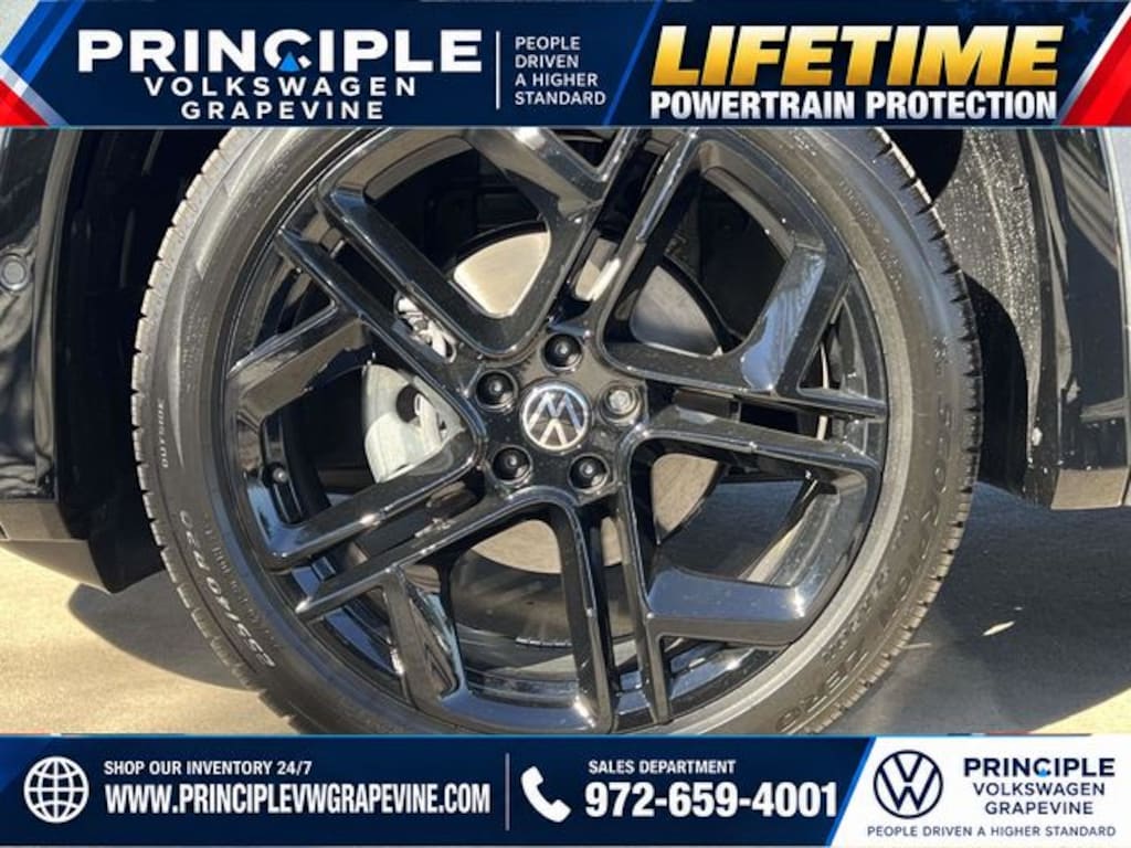 New 2026 Volkswagen Tiguan SE R-Line Black SUV