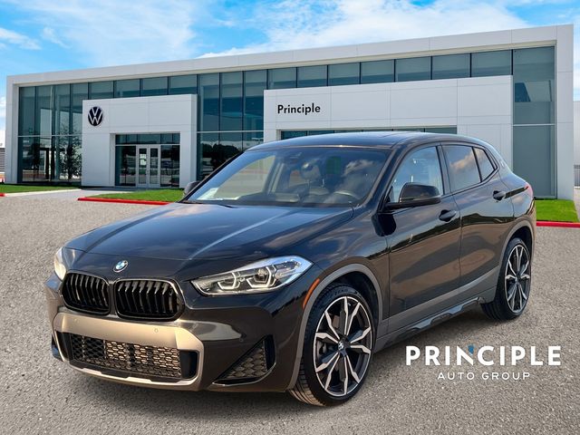 2022 BMW X2 sDrive28i's photo