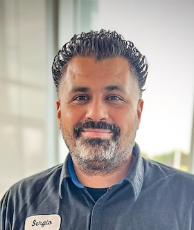 Staff member Sergio R. from b3a0fb6fc862