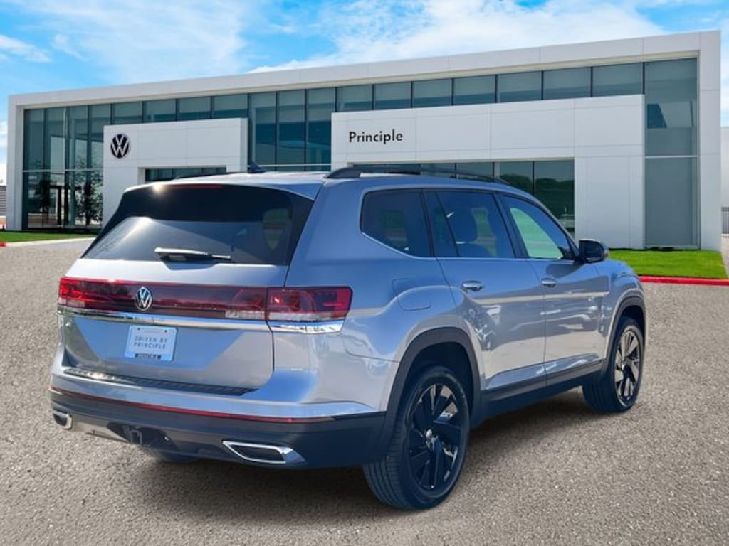 New 2026 Volkswagen Atlas 2.0T SE w/Technology SUV