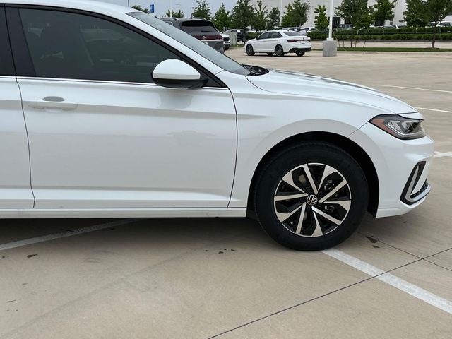 2025 Volkswagen Jetta 1.5T S photo 4