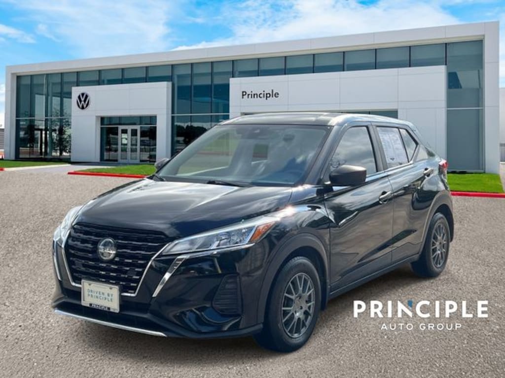 Used 2021 Nissan Kicks S SUV