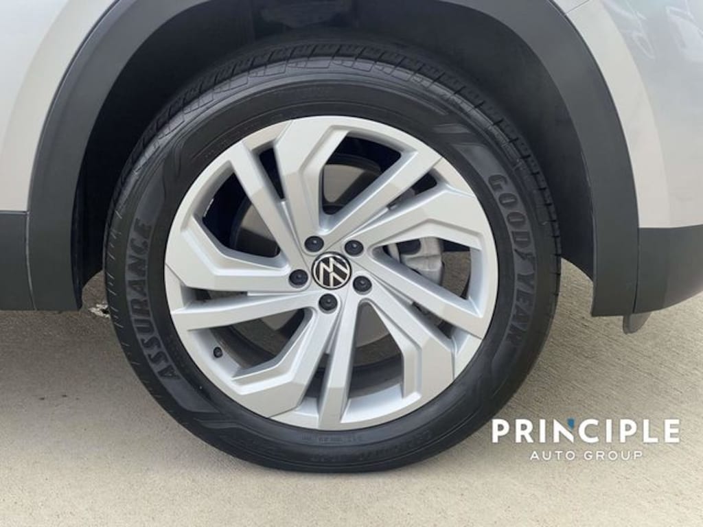 Certified 2023 Volkswagen Atlas 3.6L V6 SE w/Technology SUV