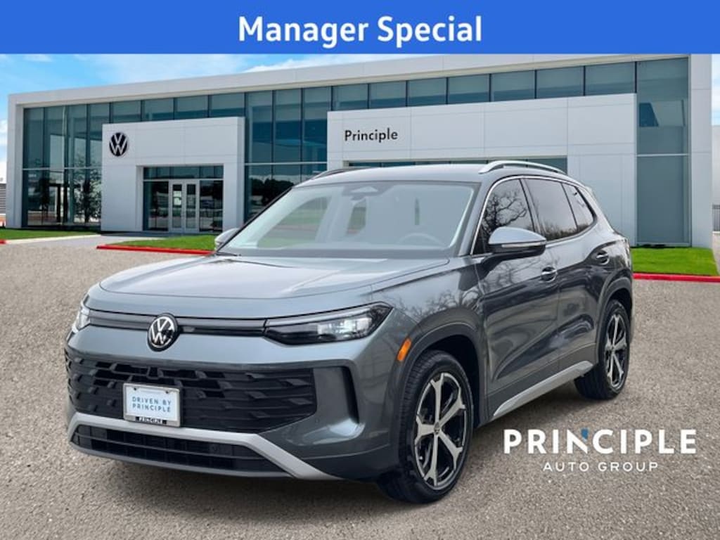 New 2025 Volkswagen Tiguan 2.0T SE SUV