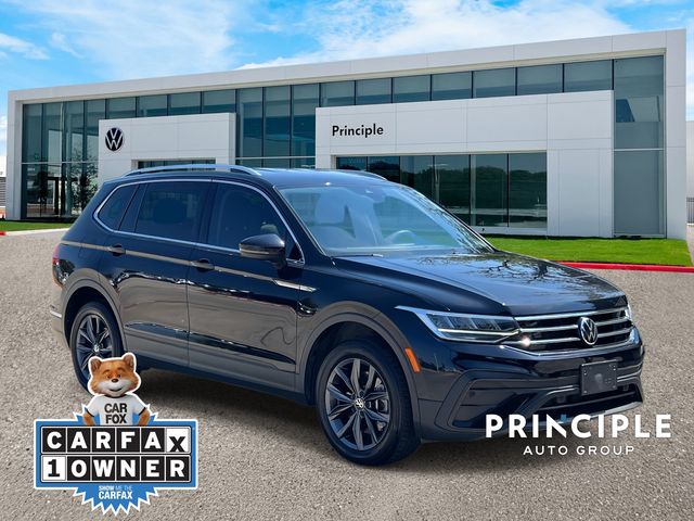 2022 Volkswagen Tiguan SE photo 2