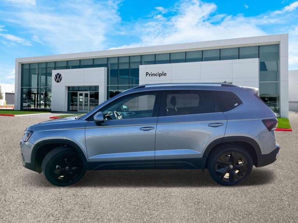 New 2025 Volkswagen Taos 1.5T SE SUV