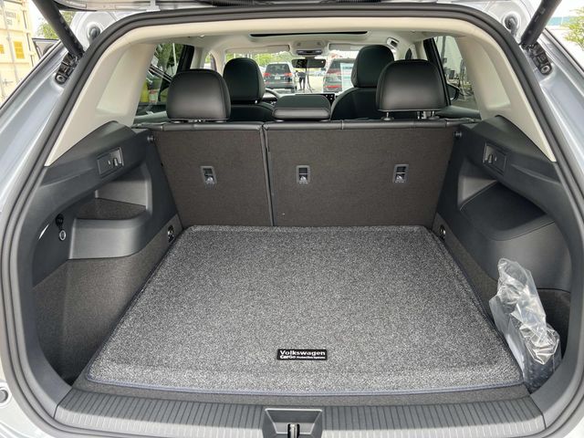 2026 Volkswagen Tiguan SE - Photo 23