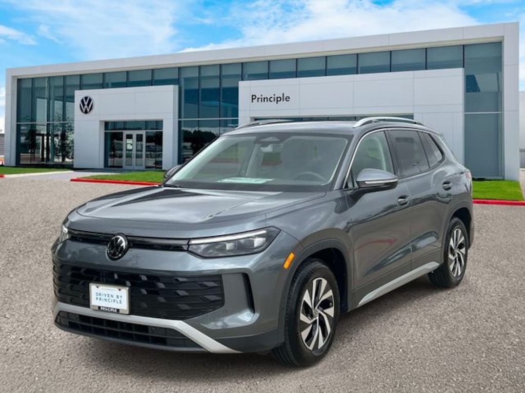 New 2026 Volkswagen Tiguan S SUV