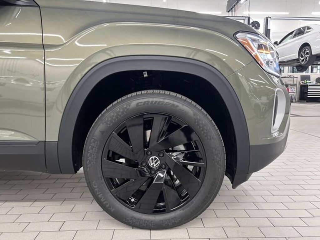 New 2026 Volkswagen Atlas 2.0T SE w/Technology SUV