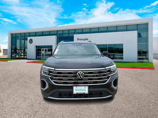 2025 Volkswagen Atlas SEL photo 2