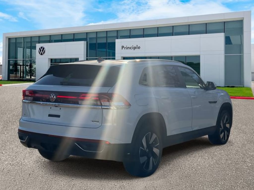 Used 2025 Volkswagen Atlas Cross Sport 2.0T SE w/Technology SUV