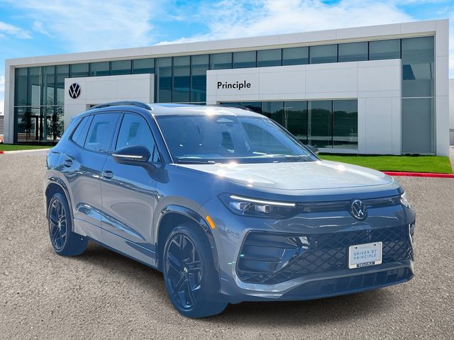 2025 Volkswagen Tiguan SE R-Line Black photo 2