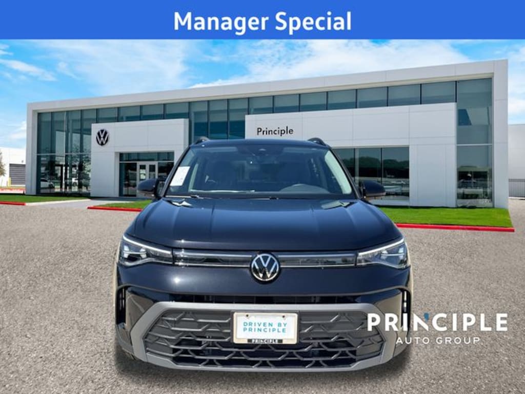 New 2025 Volkswagen Taos 1.5T SE SUV