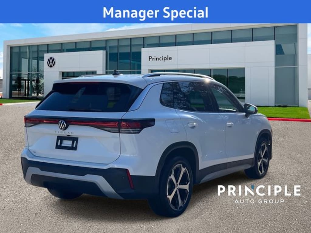 New 2026 Volkswagen Tiguan SE SUV