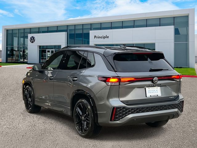 2026 Volkswagen Tiguan SE R-Line Black photo 3